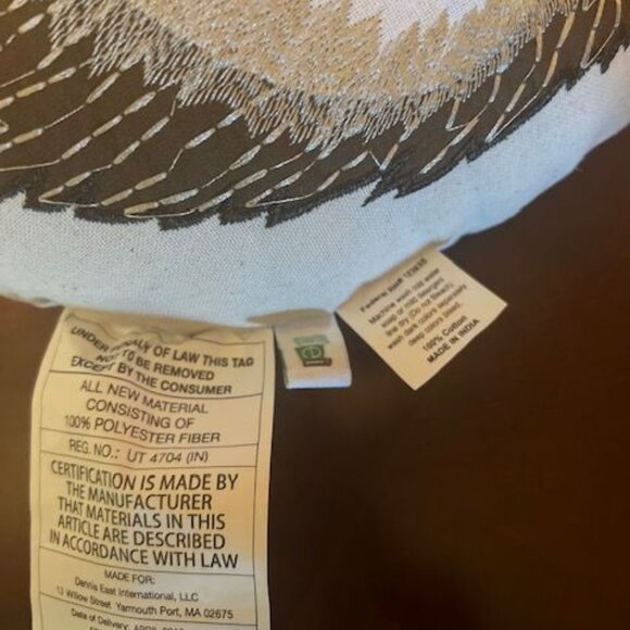 Hedgehog Cuddle‎ Weather Pillow By Dei 100% Polyester Festive Design embroidered - Picture 3 of 6